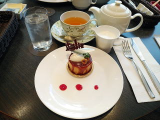 コートヤード・マリオット銀座東武ホテル 「ラウンジ オアシス」