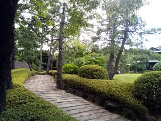 白金台八芳園日本庭園歩道